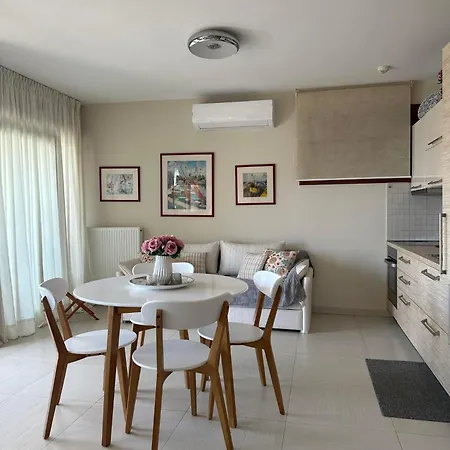 Villa Navy View
