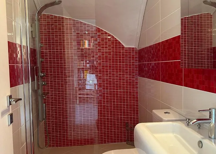 Navy View PalaiónTsiflíkion